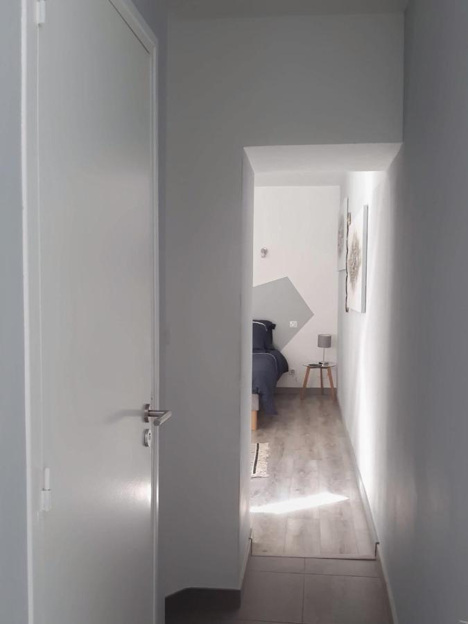 Ferienwohnung La Cour Charleville-Mézières Exterior foto